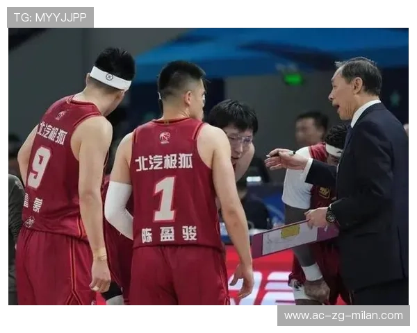 CBA唯一有交易否决权的球员！拿着四年顶薪，场均得分个位数，cba球员交易规则