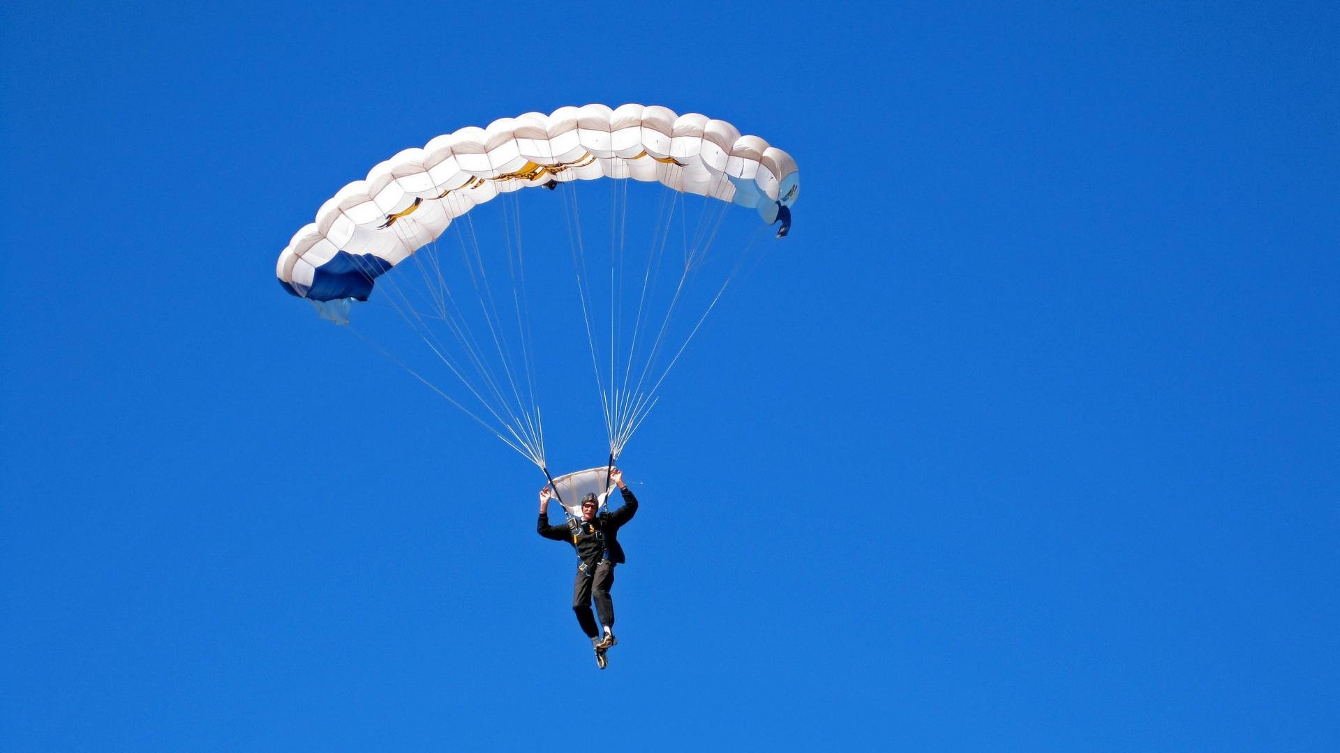 CBA季后赛全面打响各强队争夺晋级席位白热化，cba季后赛赛制规则2021